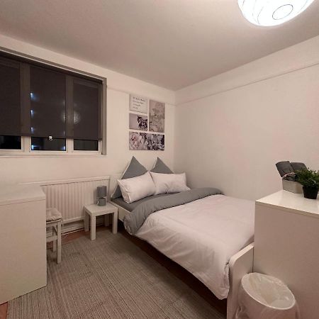 Апартаменты Sky View Ec1 Лондон Экстерьер фото