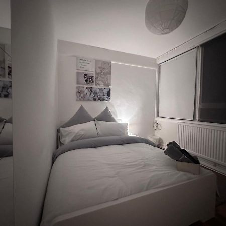 Апартаменты Sky View Ec1 Лондон Экстерьер фото