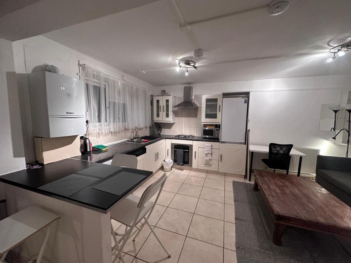 Апартаменты Sky View Ec1 Лондон Экстерьер фото
